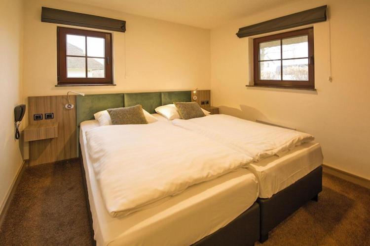 Holiday Resort Van Der Valk, Linstow Dobbin-Linstow エクステリア 写真
